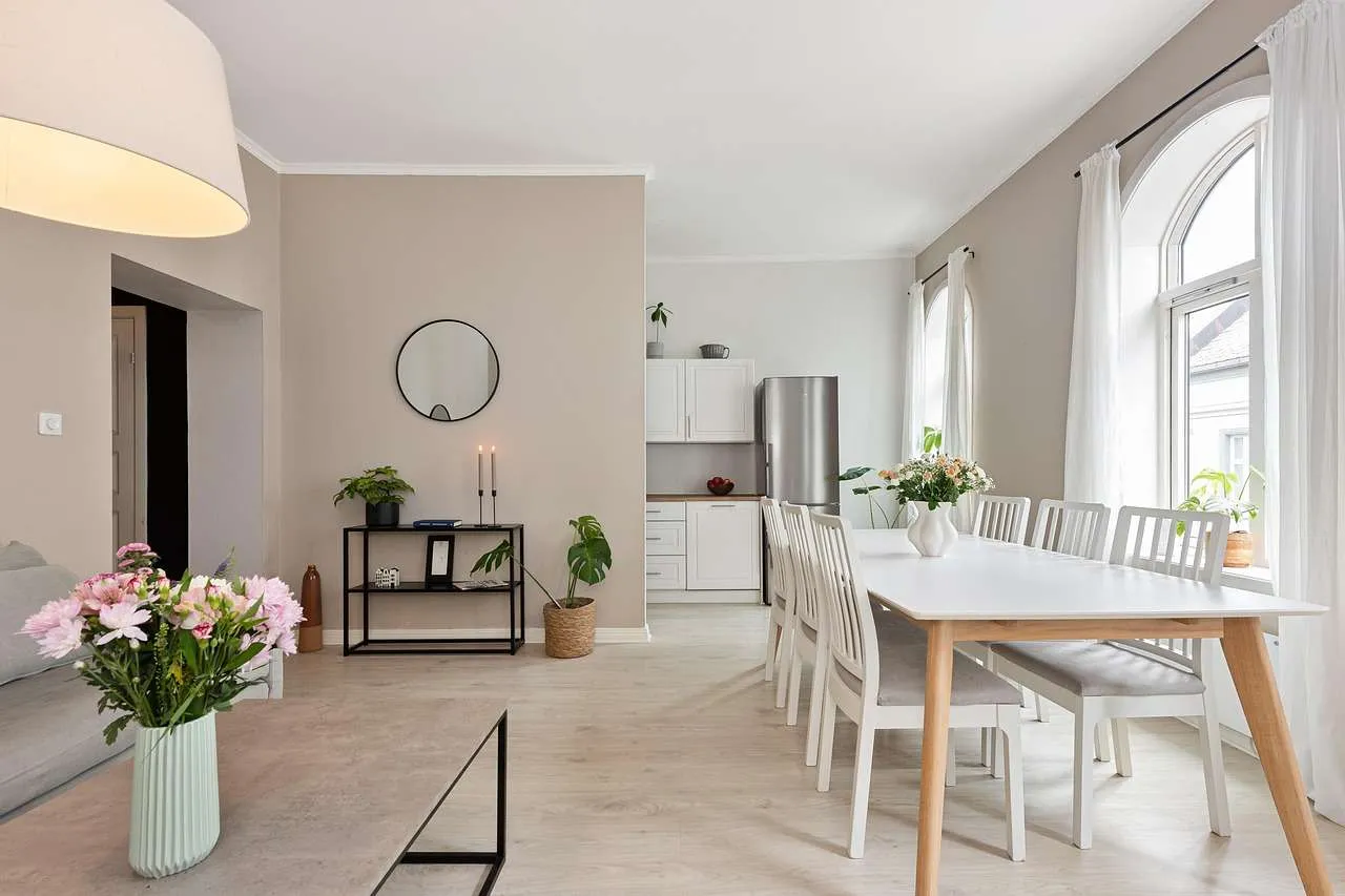 Home Window Repair: Fix It Right